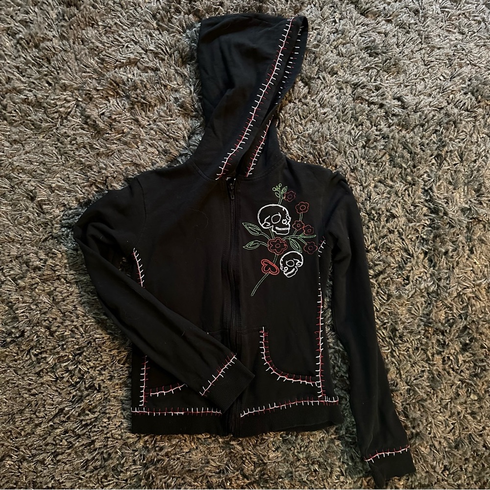 Skull and roses hoodie